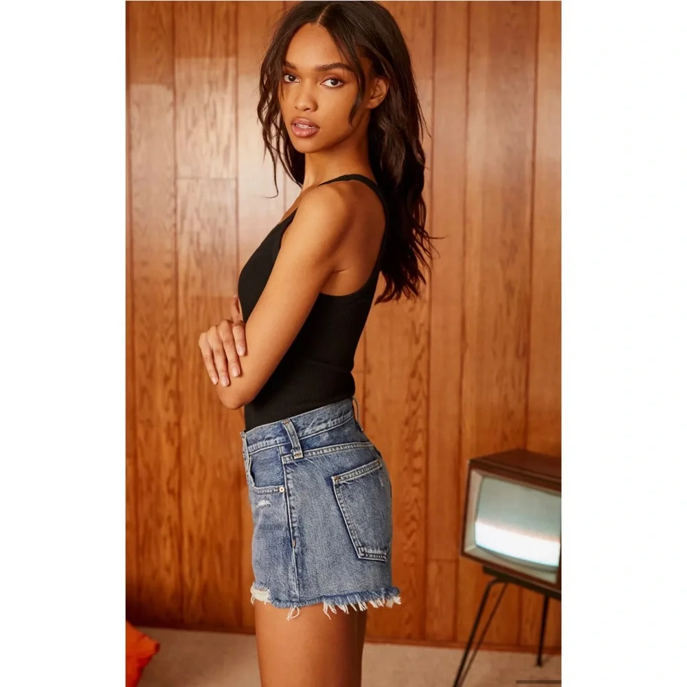 2x 👯‍♀️Host Pick⚡️Denim Forum (Aritzia) The Ex Boyfriend Short - Picture 4 of 13